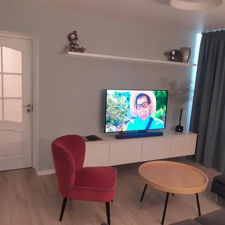 Cozy Three Bedroom *